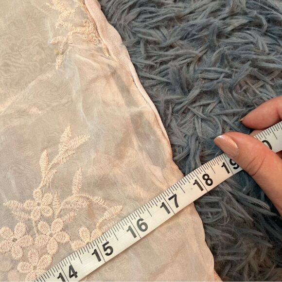 Angela Moda Blush Pink Floral Lace Embroidered Sheer Silk Top Size S - Picture 3 of 4